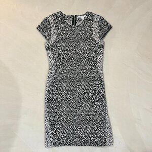 Diane Von Furstenberg Womens Dress 8 Black White Animal Print Sheath Short 8